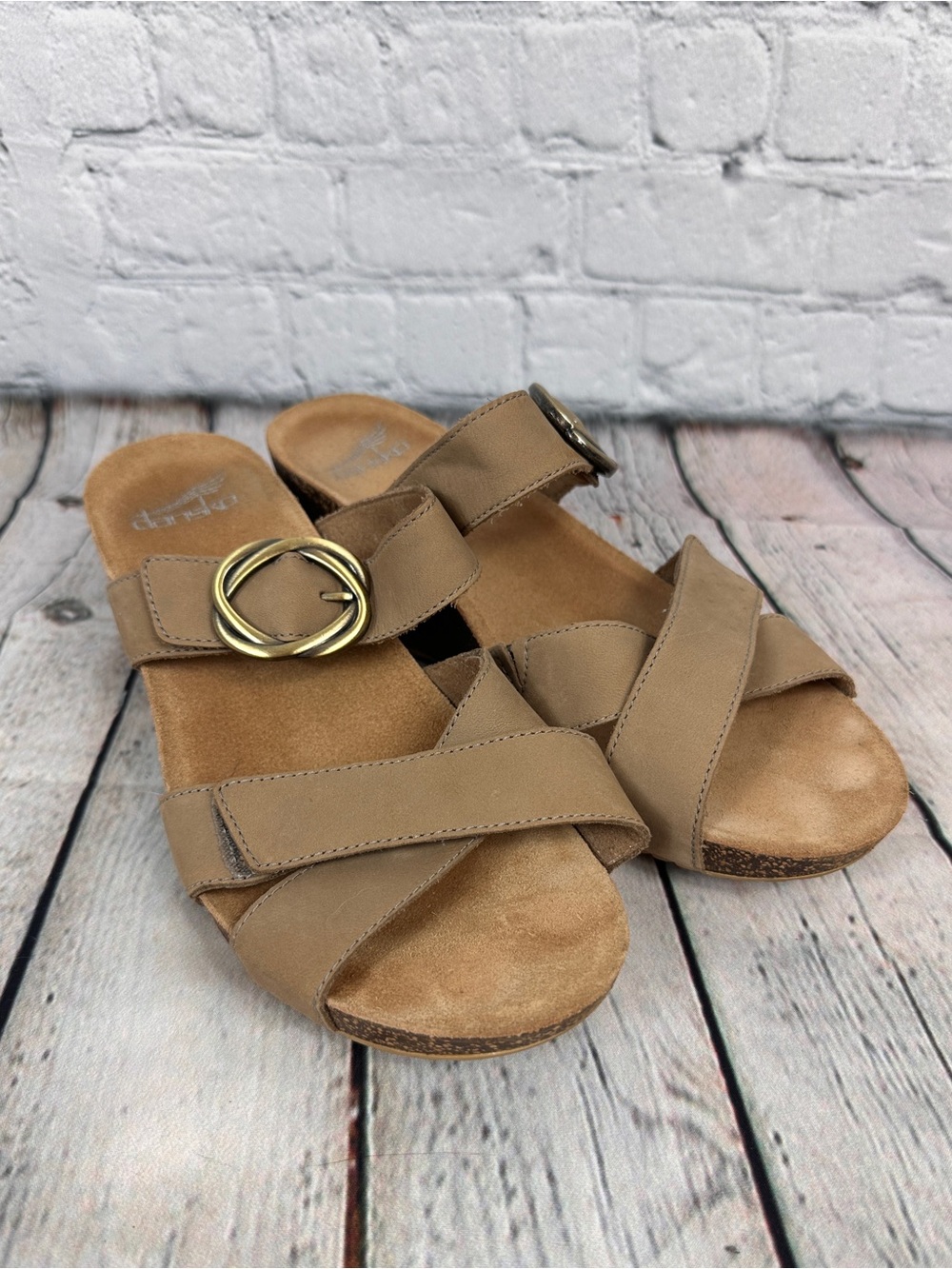 Dansko Susie wedge sandals tan size 39
